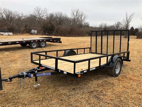 Load trail - Bumper pull, pintle, or gooseneck dump trailers available in wide range of configurations. Choose from 8' to 22' lengths, single to triple axle configurations, and 5,200 - 30,000 lb G.V.W.R. rating. We're positive you'll find the right trailer for you. 